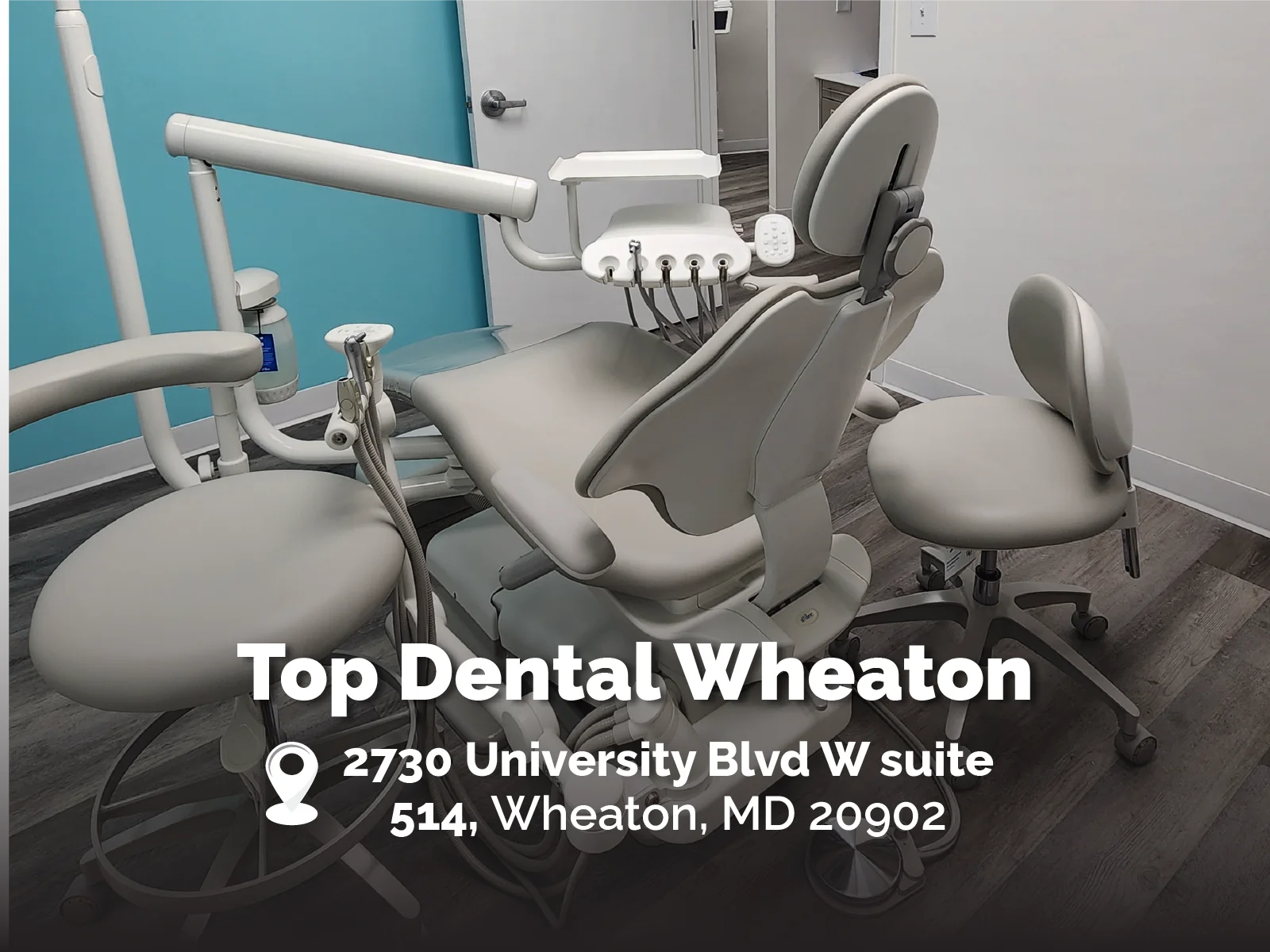 Dental treatment room at Top Dental Wheaton